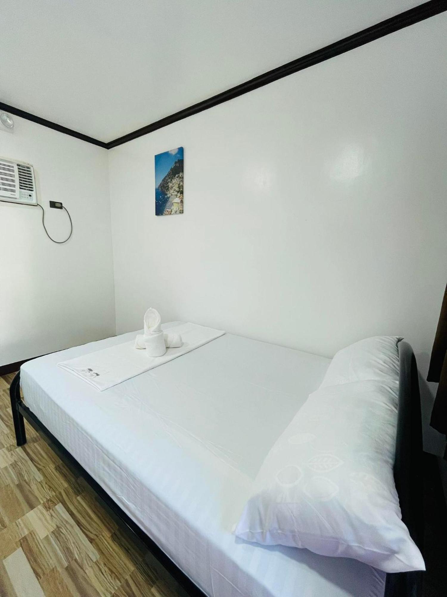 3 Sisters Guest House 2 Moalboal Exterior foto